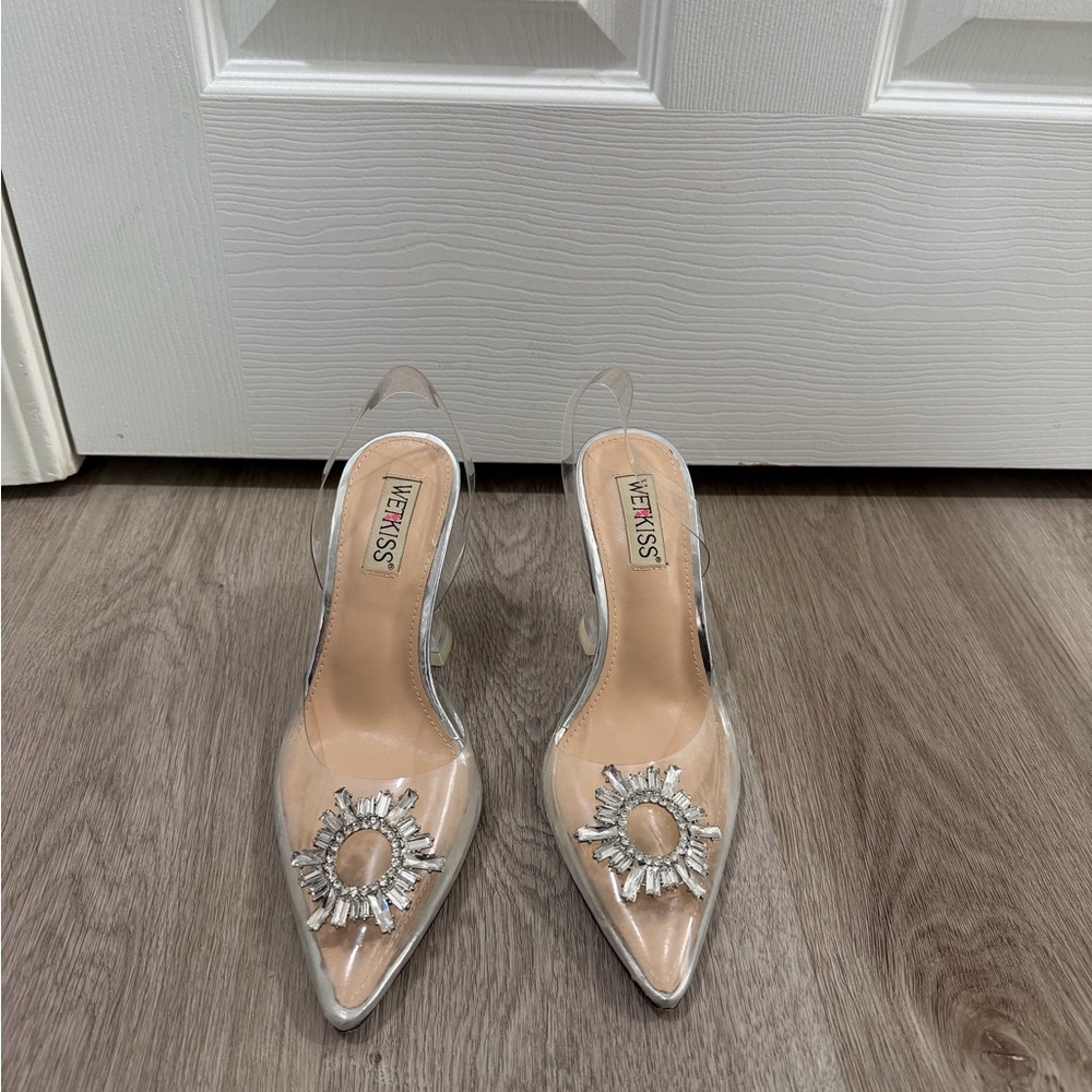 WeTVSS Clear Slingback Pointed Toe Heels with Rhinestone Sunburst - Nude/Clear